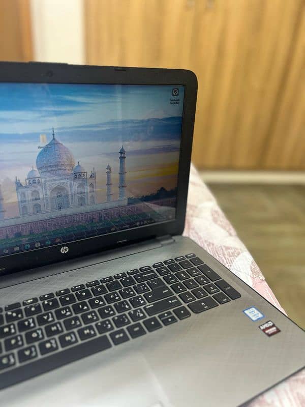 HP Laptop 10