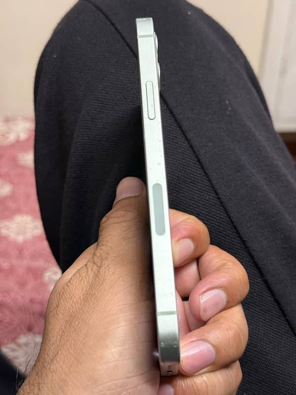 Iphone 12 64GB Memory All ok JV water pack 3