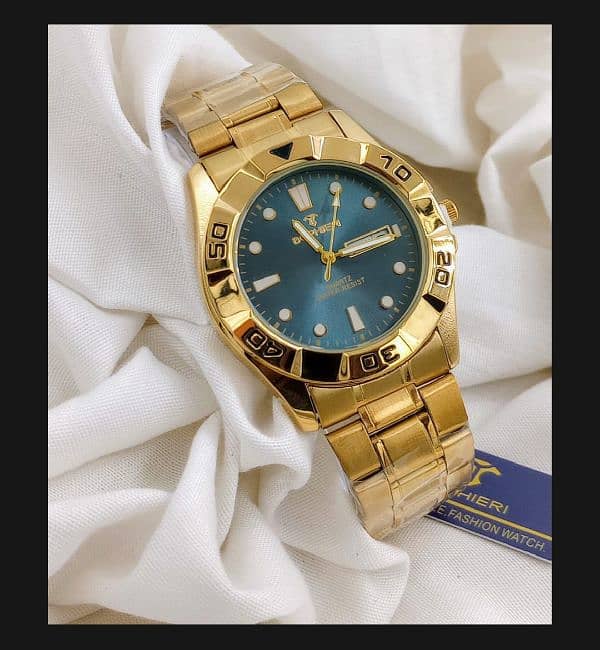 STAINLESS STEEL QUARTZ WATCH. 2