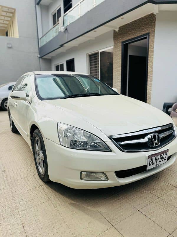 Honda Accord 2005 4