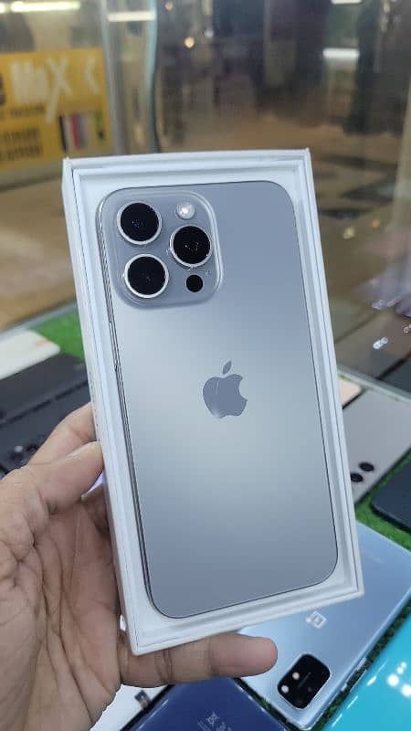 apple iphone 15 pro max 0