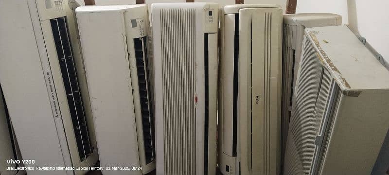used split A. c window A. c Available in good price 0