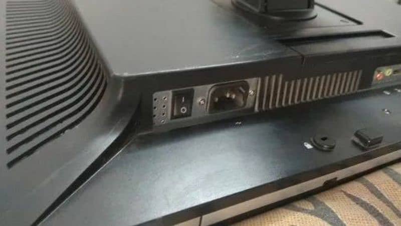 24 inches Gaming Led Only Professional Used 1