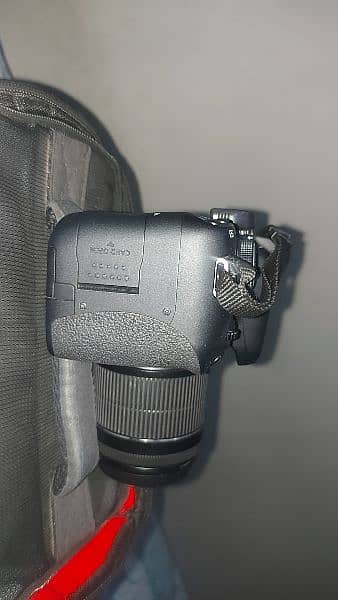 Canon 750d with bag | Excellent condition 3