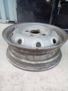 Rim car.    just 1 piece for stapny coure santro