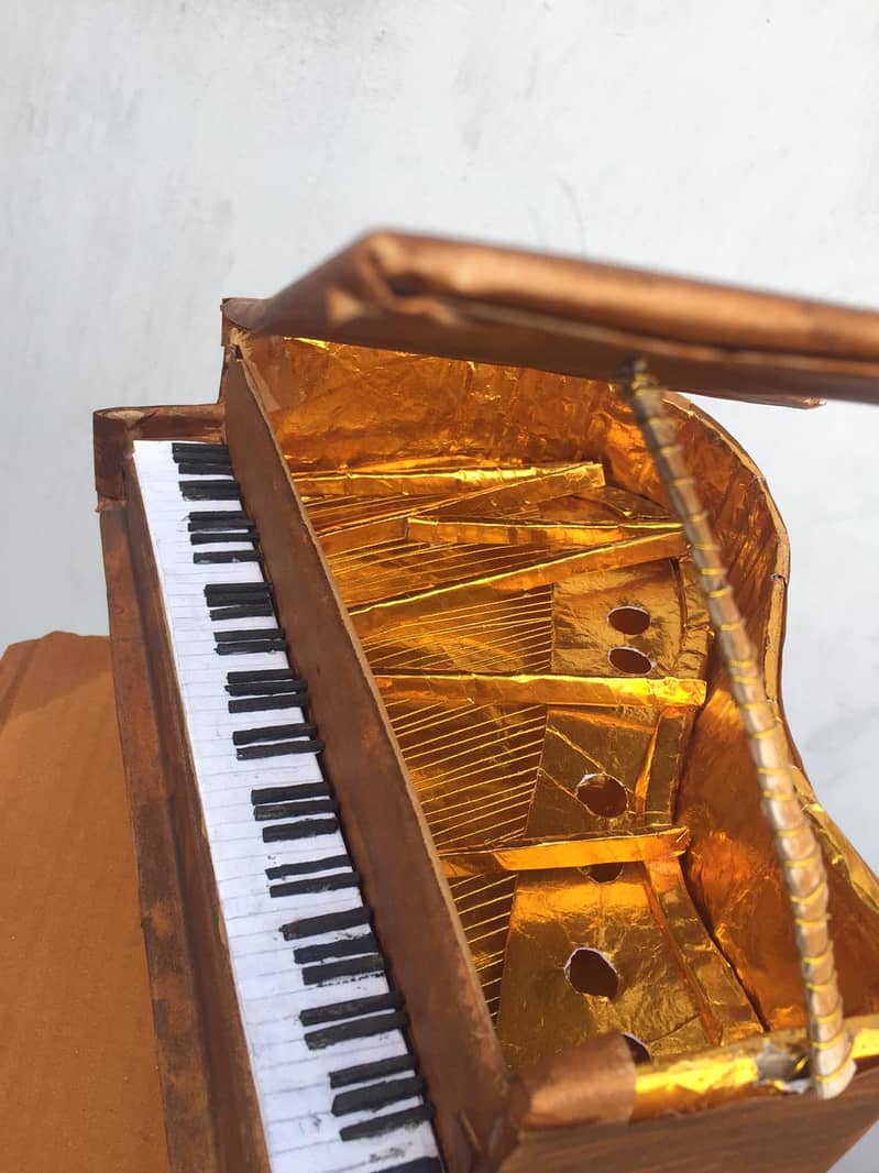 Miniature Decorative Piano – Eco-Friendly Handmade Art 1