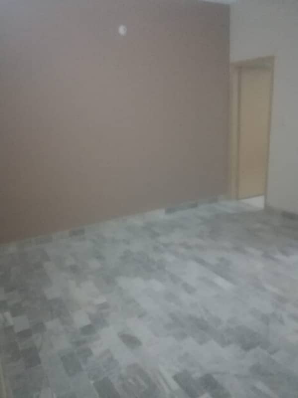 Fully Renovated 2 Bed DD Lower Portion for Rent Gulshan-e-iqbal Block 10 3