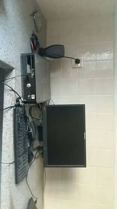 lenevo Monitor with Dell CPU. with All other accessories