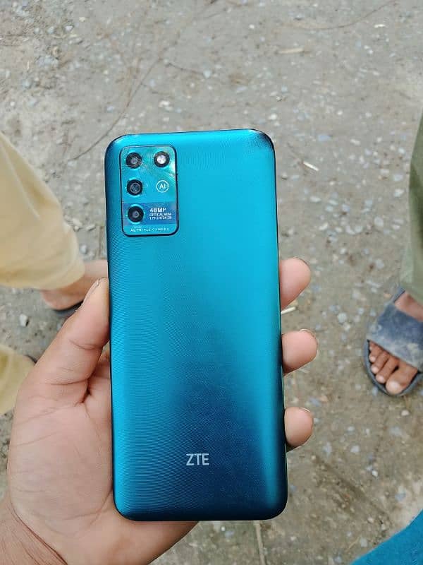 ZTE mobile for sale 1