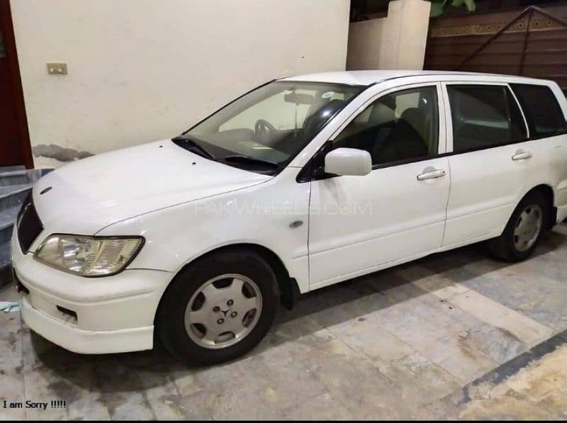 Mitsubishi lancer station car 1