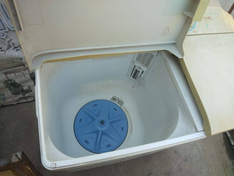 Dawlance Dual function Washing machine in working condition 2