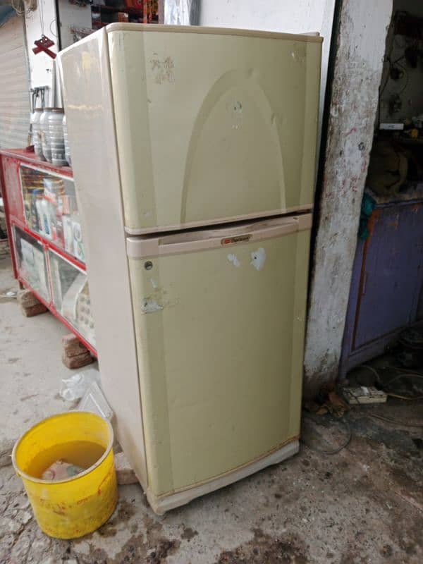 Dwalance Fridge For Sell 1