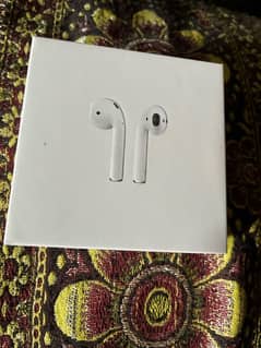 APPLE AIR PODS 2nd GENERATION