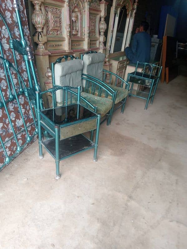 rod iron bed / iron bed / iron bed with side table/ iron bed for sale 6