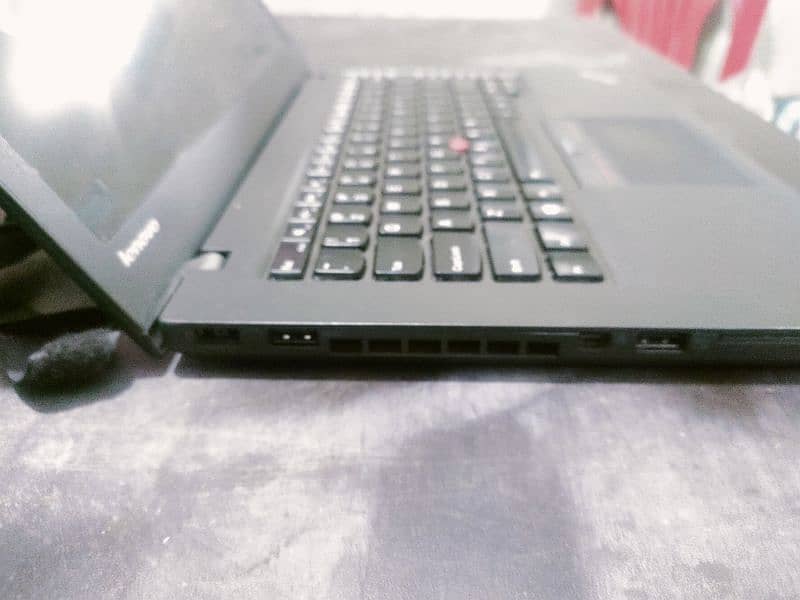 Lenovo T450. core i5 5th generation. 12gb ram 500gb hard. all ok 100% 3