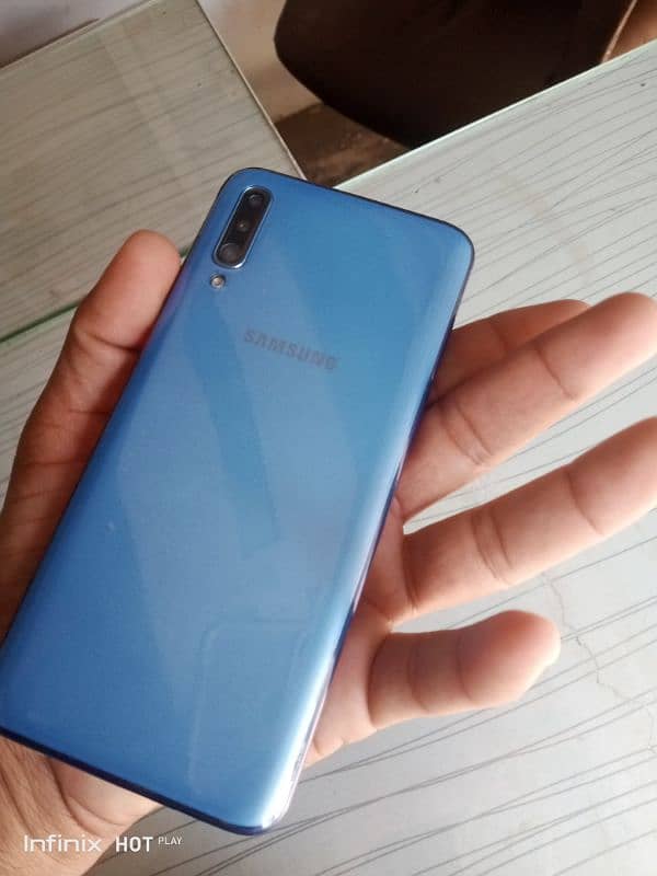 Samsung galaxy A70 6gb 128gb 6