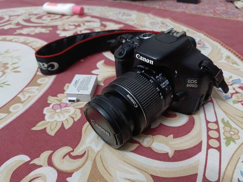 Canon EOS 600D 0