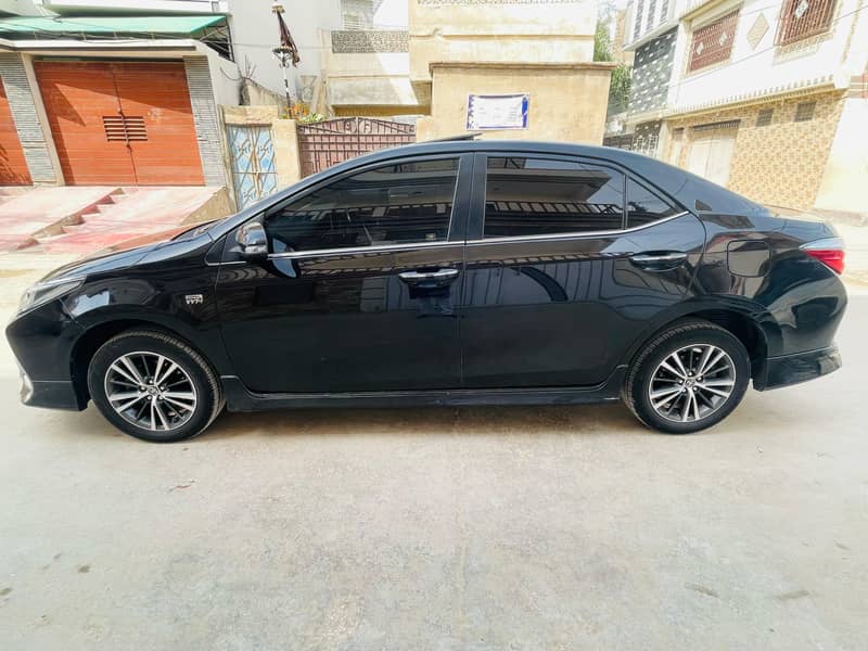 Toyota Altis Grande 2022 4