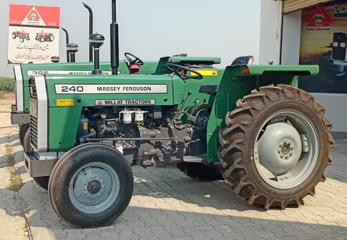 Messy 240 Green tractor brand new 0