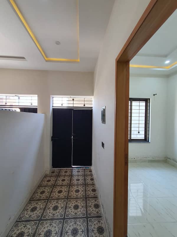 2 Marla Brand New House In Nishtar Colony 12