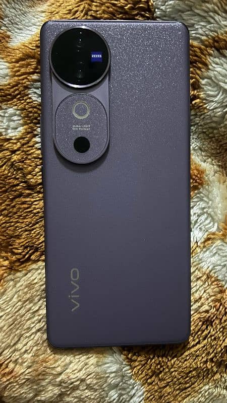 Vivo V40 for sale 0