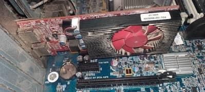 Selling amd radeon r7 430 2gb gddr5 128bit directx 12 10/10 condition