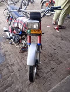 Yamaha YD100 Model  2005 - Well Maintained - Lahore Registered