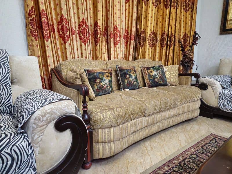 Single seater and three seater sofa for sale 1