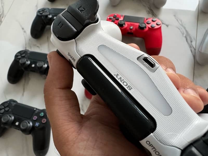 PS4 Original Controllers for sale 2