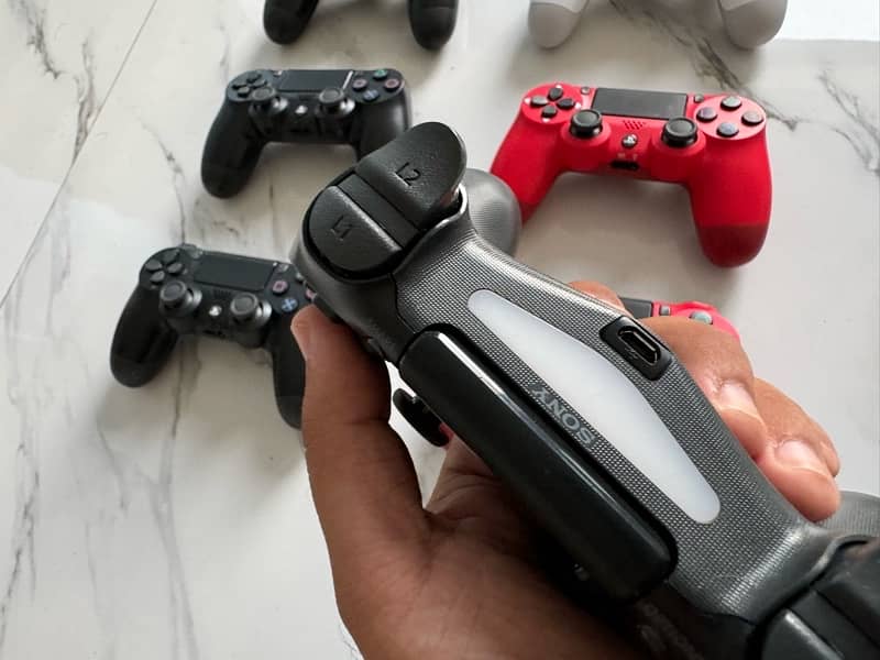 PS4 Original Controllers for sale 4