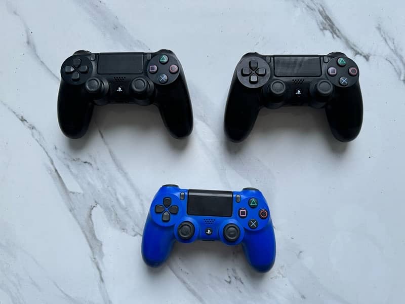 PS4 Original Controllers for sale 8