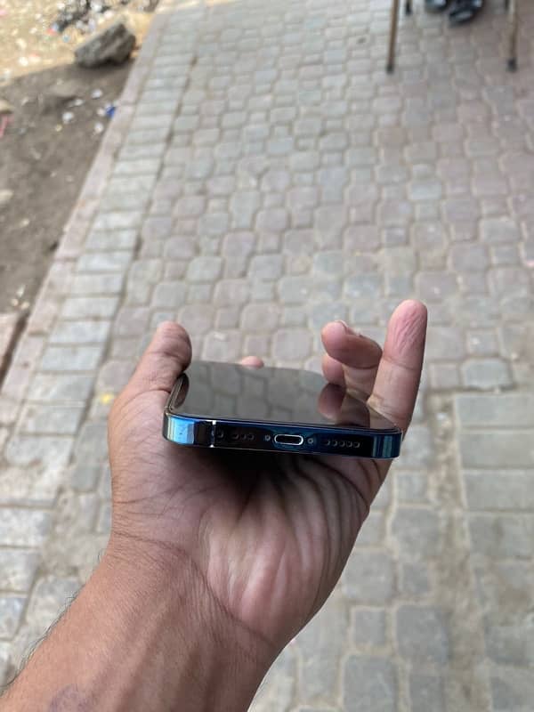 i phone xr convert 13 pro max 2