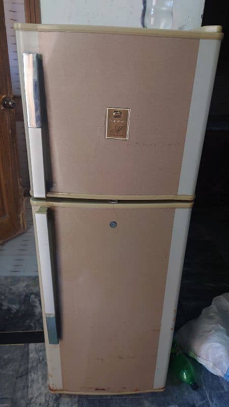 dawlance fridge medium size 0