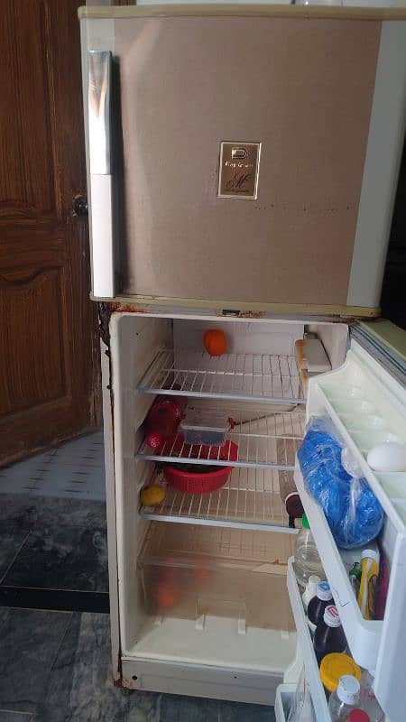 dawlance fridge medium size 2