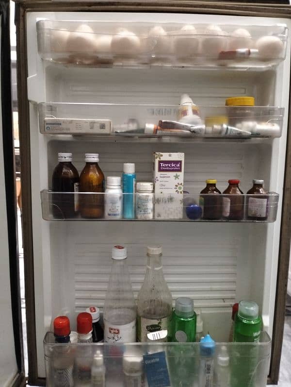 dowlance fridge 4