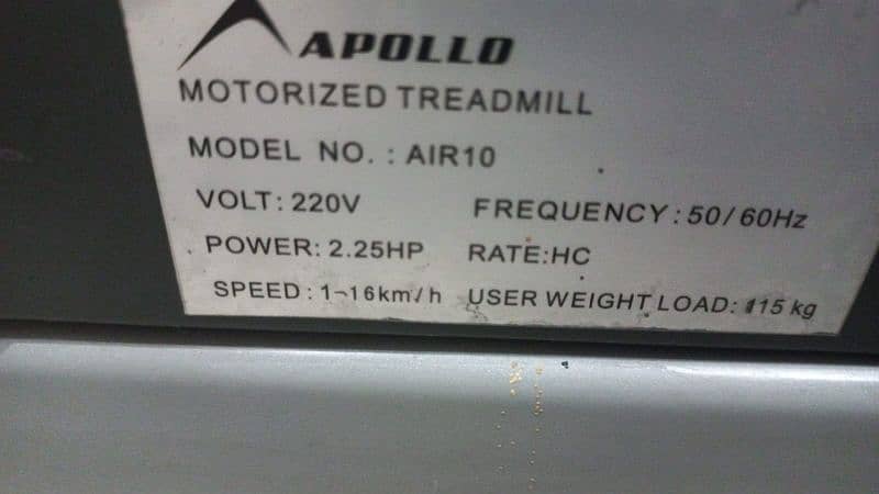 treadmill Apollo Air10 model urgent for sale 3