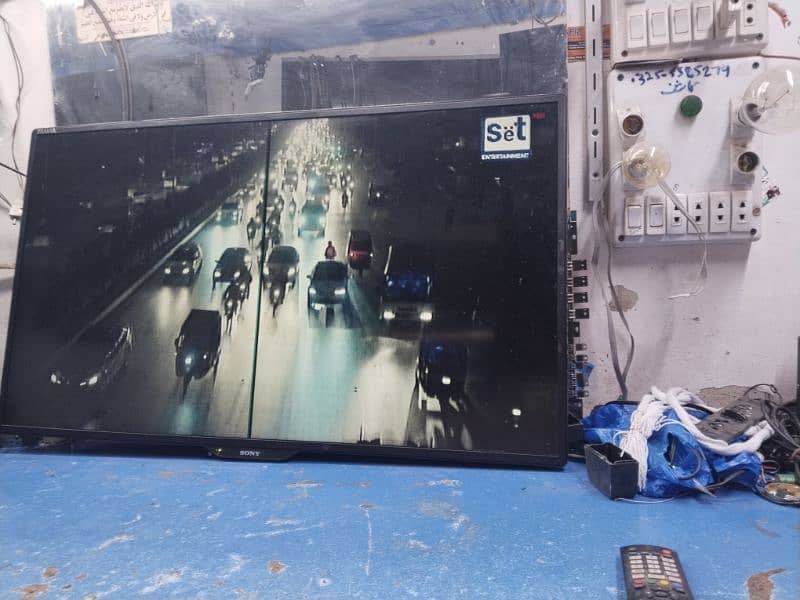 40 inch led tv made in malishiya 2