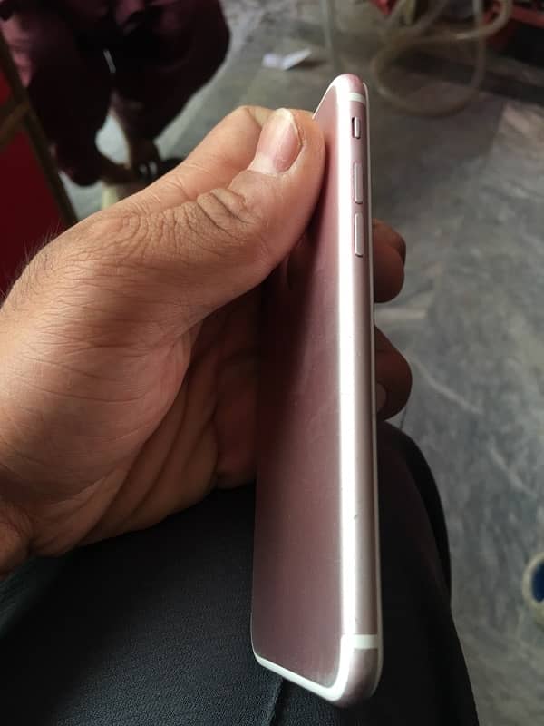 iPhone 7 32GB Pta Approved 6