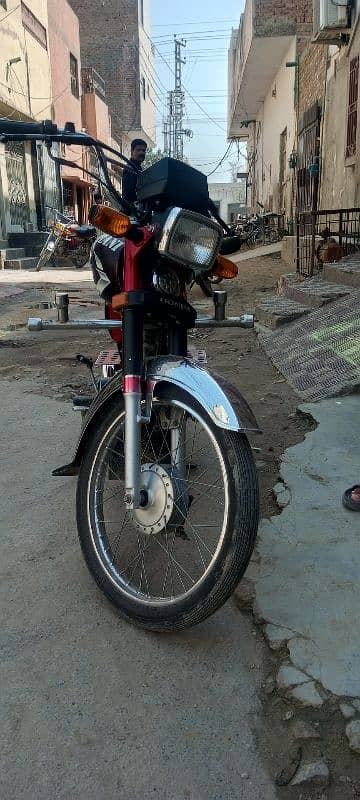 Honda CD 70 2023 4