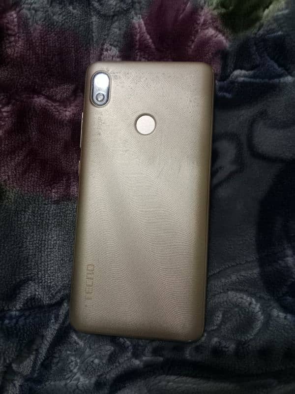 Tecno Gold color 1