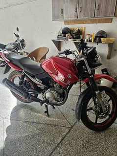 yamaha ybr 125G 2022 new sticker urgent sale