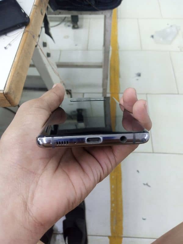 Samsung s10 plus. 8/128 non pta 3