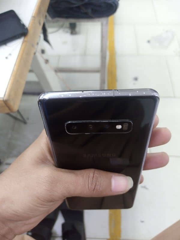 Samsung s10 plus. 8/128 non pta 4