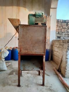 Grinder Machine for sale