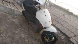 Scooty for sale 4 stroke