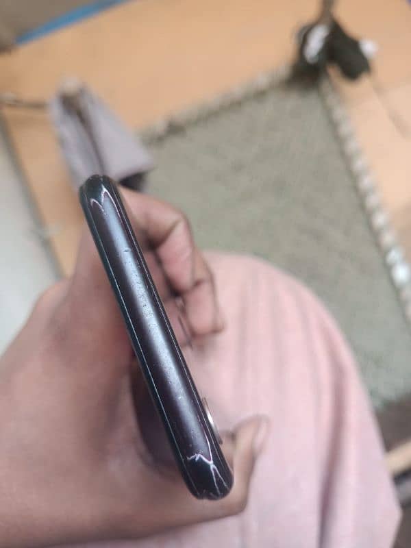 vivo y15 with box face lock ok and finger print also ok 4