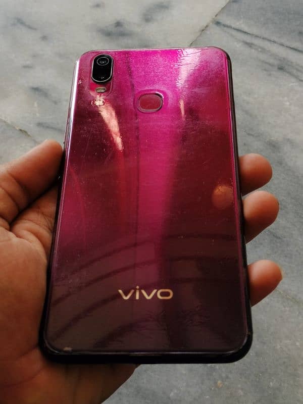 VIVO Y11 1