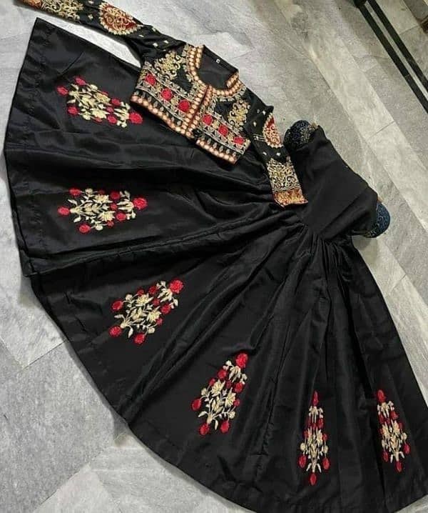 3 pcs Stitched Cotton Silk Embroidered Maxi with plain Trouser 2