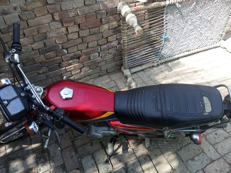 Honda CG 125 modle 12 8