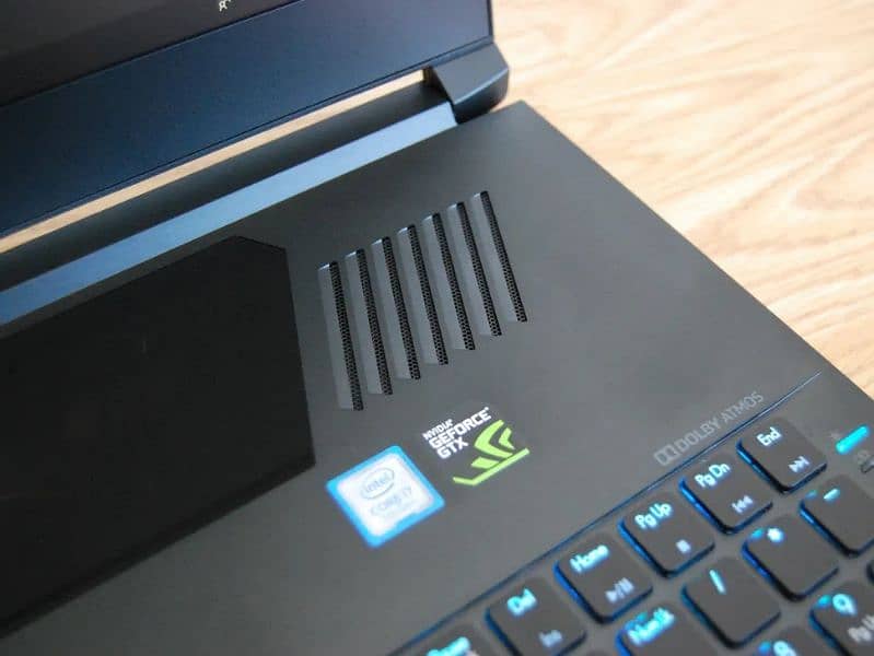 Acer Predator Gaming Laptop Triton 700 1